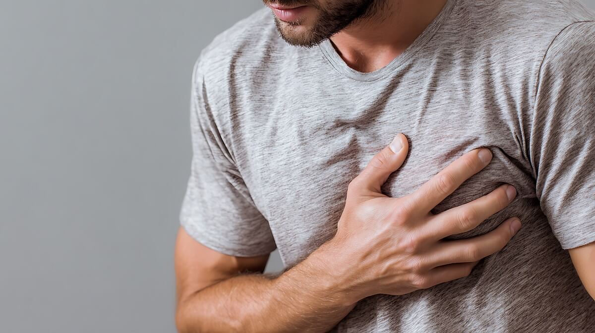 angina pektoris simptomi, stabilna angina pektoris simptomi, nestabilna angina pektoris simptomi, stezanje u grudima pri naporu, napad angina pektoris simptomi, angina pektoris iskustva, kako se leci angina pektoris, kako se otkriva angina pektoris, da li je angina pektoris izleciva, angina pektoris sta je, angina pektoris da li je opasna - Dr Nestorov 1